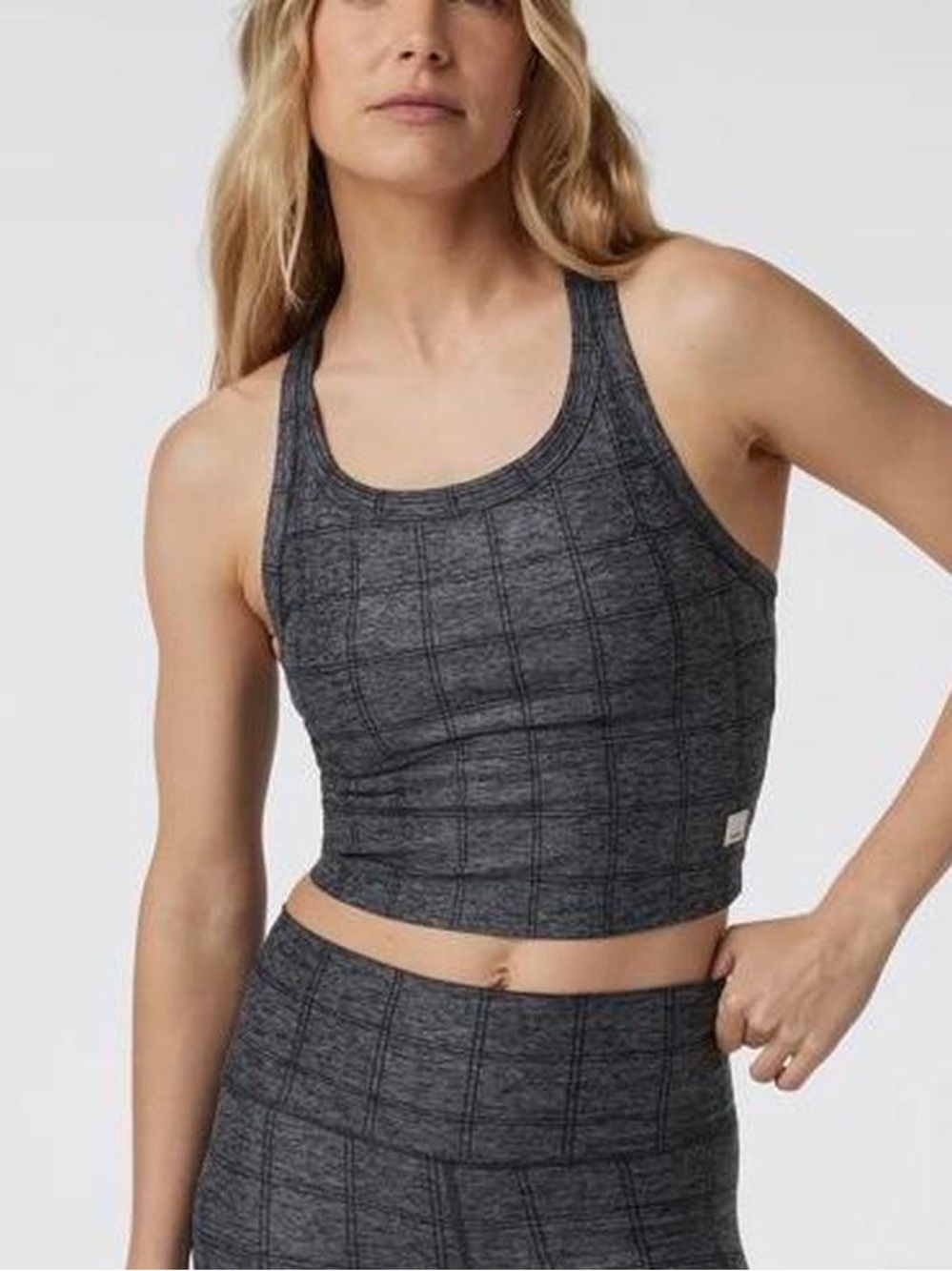 Vuori Women’s Elevation Racerback Tank Top in Charcoal Windowpane Size Medium